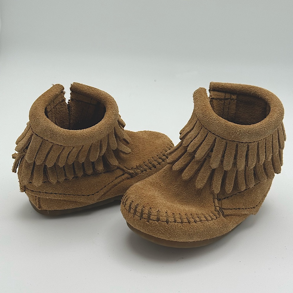 Minnetonka Baby Fringe Moccasins Infant Size 2